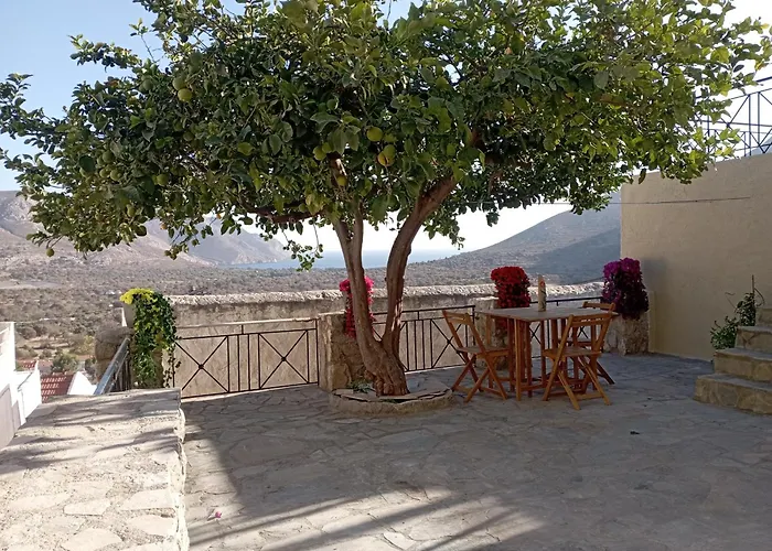 بيت للعطل Pano Chorio Tilos Megálon Choríon