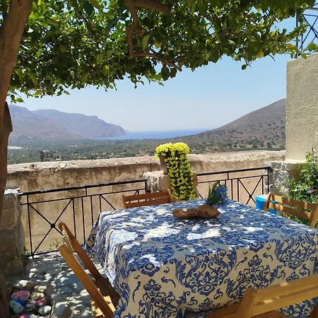 بيت للعطل Pano Chorio Tilos Megálon Choríon