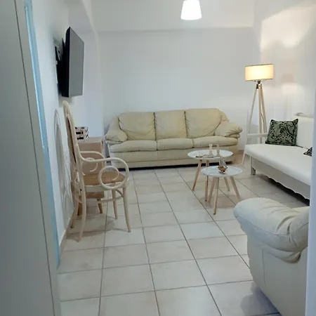 بيت للعطل Pano Chorio Tilos Megálon Choríon