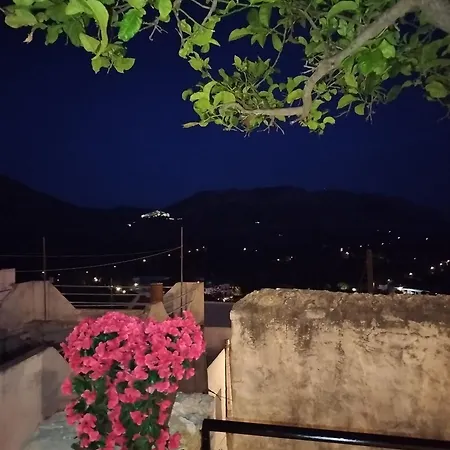 Дом отдыха Pano Chorio Tilos