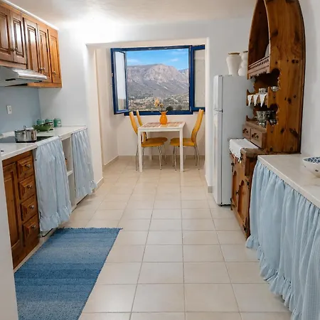 بيت للعطل Pano Chorio Tilos