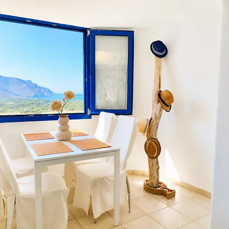Pano Chorio Tilos بيت للعطل *