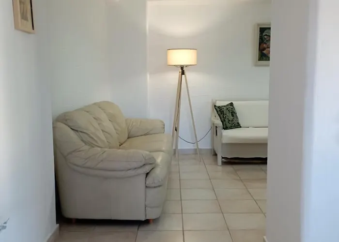 Nyaraló Pano Chorio Tilos Megálon Choríon