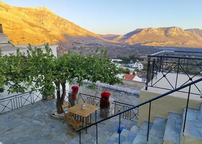 Pano Chorio Tilos Megálon Choríon