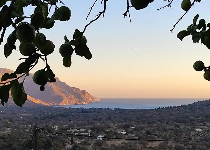 Nyaraló Pano Chorio Tilos Megálon Choríon
